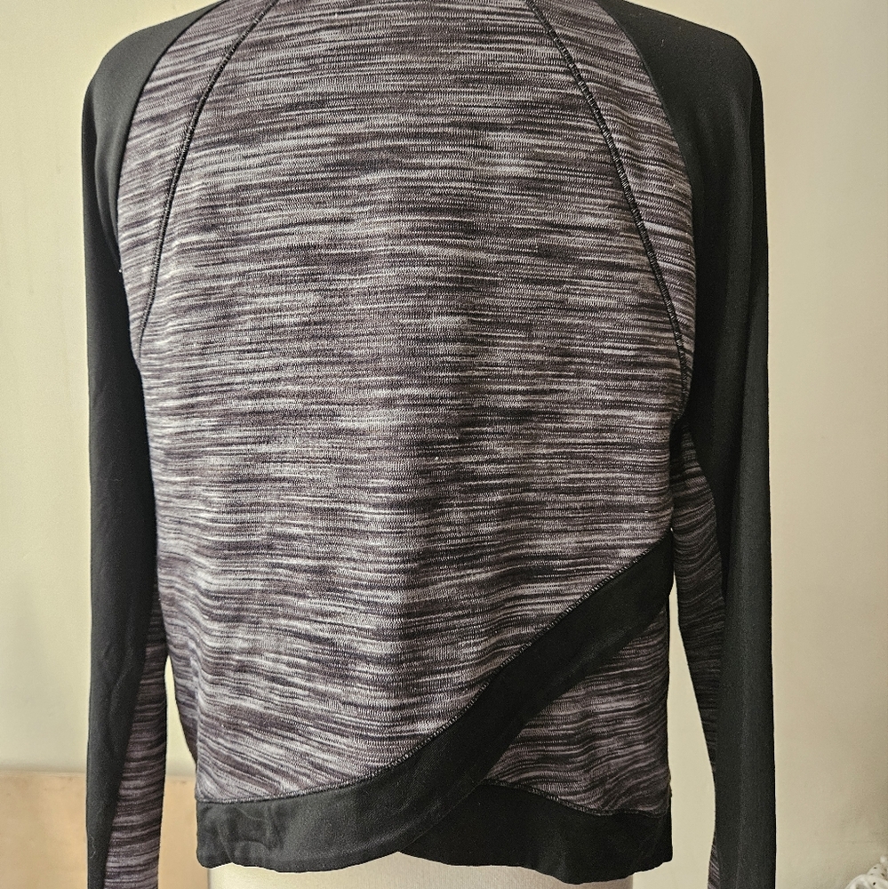 Victoria's Secret VSX Sport Black Jacket size medium - Picture 4 of 11